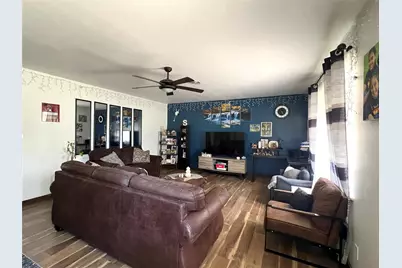 504 Henson Street, El Campo, TX 77437 - Photo 3