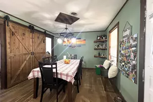 504 Henson St, El Campo, TX 77437 - Photo 5