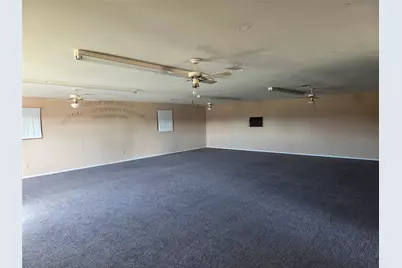 1006 5th St, Palacios, TX 77465 - Photo 5