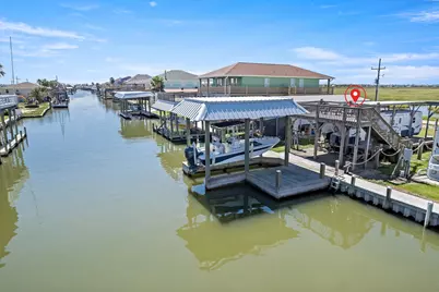 1202 N Redfish Street, Crystal Beach, TX 77650 - Photo 25
