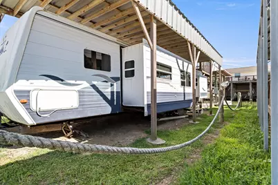 1202 N Redfish Street, Crystal Beach, TX 77650 - Photo 7