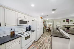 38 Wineberry Pl, The Woodlands, TX 77382 - Photo 9