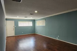 5903 Green Falls Dr, Houston, TX 77088 - Photo 7