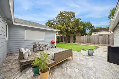 1902 Eagle Falls Street, Houston, TX 77077 - Photo 31