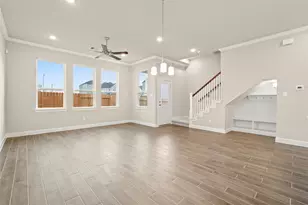 3102 La Rambla Dr, Houston, TX 77047 - Photo 5