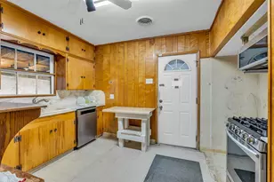 218 Olive Ave, Pasadena, TX 77506 - Photo 9