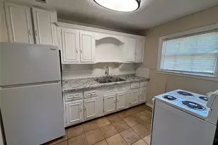 45 17th Ave N, Texas City, TX 77590 - Photo 3