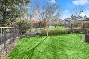 109 Harbour Town Cir, Conroe, TX 77356 - Photo 35