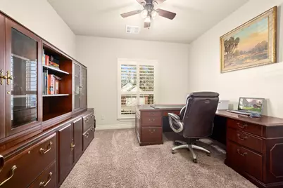 109 Harbour Town Circle, Conroe, TX 77356 - Photo 9