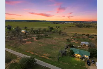 3 Oak Creek Street, Gonzales, TX 78629 - Photo 5