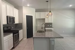 223 Elianne Lace Ct, Conroe, TX 77318 - Photo 3