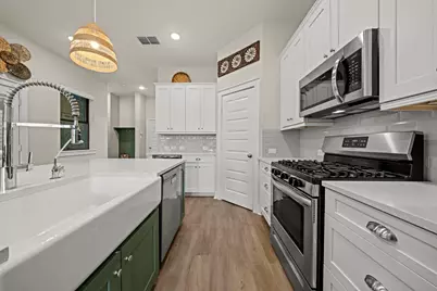 18507 Parkland Square Place, Cypress, TX 77433 - Photo 9