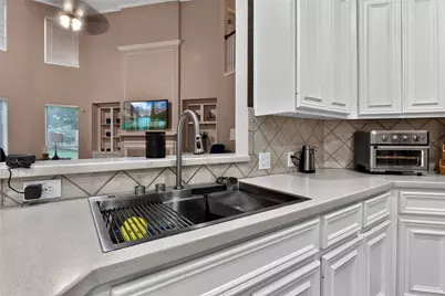 2804 Harvest Hill Drive, Friendswood, TX 77546 - Photo 17