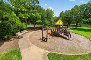 2804 Harvest Hill Dr, Friendswood, TX 77546 - Photo 45