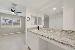 10510 Overview Dr, Sugar Land, TX 77498 - Photo 25