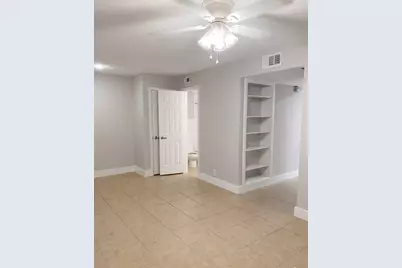 11002 Hammerly Boulevard #209, Houston, TX 77043 - Photo 3