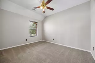 8422 W Sienna Cove Ln, Houston, TX 77083 - Photo 23