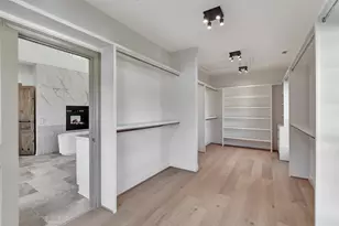 74 Briar Hollow Ln, Houston, TX 77027 - Photo 35