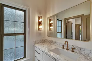 74 Briar Hollow Ln, Houston, TX 77027 - Photo 41