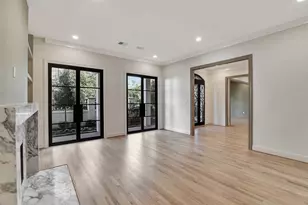 74 Briar Hollow Ln, Houston, TX 77027 - Photo 11