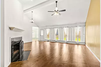 5013 Parkcrest Drive, La Porte, TX 77571 - Photo 9