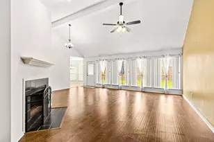5013 Parkcrest Dr, La Porte, TX 77571 - Photo 9