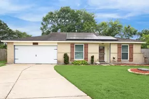 6227 Creekside Ln, League City, TX 77573 - Photo 1