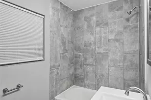 1223 Shawnee St, Houston, TX 77034 - Photo 15