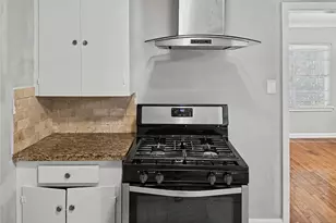 1223 Shawnee St, Houston, TX 77034 - Photo 9