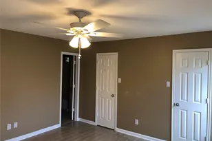 19615 Hollington Dr, Tomball, TX 77375 - Photo 11