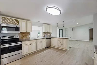 4306 N Cricket Circle, Spring, TX 77388 - Photo 9