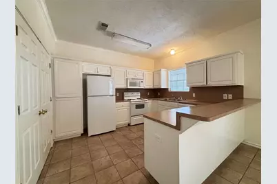 2455 Montgomery Road #47, Huntsville, TX 77320 - Photo 3