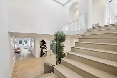 8 E Rivercrest Drive, Houston, TX 77042 - Photo 25