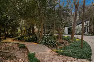 8 E Rivercrest Dr, Houston, TX 77042 - Photo 45