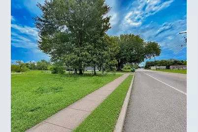 1227 Dupont Drive, Orange, TX 77630 - Photo 3