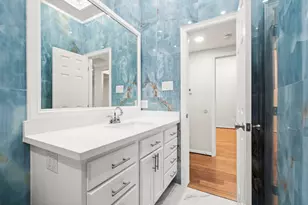 4023 Breakwood Dr, Houston, TX 77025 - Photo 11