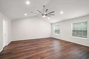 4023 Breakwood Dr, Houston, TX 77025 - Photo 15