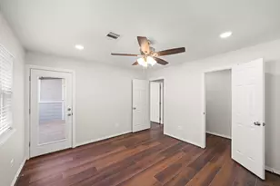 4023 Breakwood Dr, Houston, TX 77025 - Photo 23