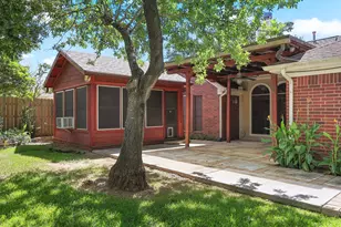 3721 Pin Oak Dr E, Pearland, TX 77581 - Photo 31