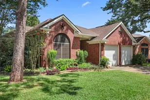 3721 Pin Oak Dr E, Pearland, TX 77581 - Photo 3
