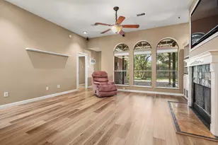 3721 Pin Oak Dr E, Pearland, TX 77581 - Photo 13