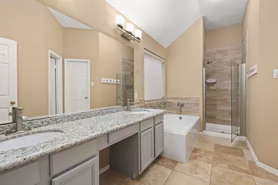 3721 Pin Oak Drive E, Pearland, TX 77581 - Photo 25