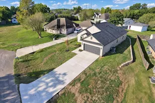 10935 Seibel Ln, Montgomery, TX 77356 - Photo 7
