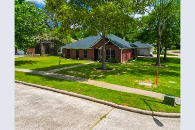 200 Canterbury Drive, Conroe, TX 77303 - Photo 37