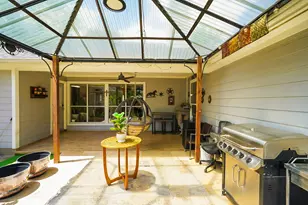 200 Canterbury Dr, Conroe, TX 77303 - Photo 31