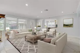 10321 Willowgrove Dr, Houston, TX 77035 - Photo 9