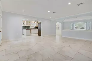 10321 Willowgrove Dr, Houston, TX 77035 - Photo 13