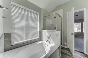 12415 Silversmine Dr, Houston, TX 77014 - Photo 23