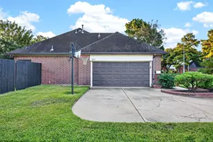 18610 Autumn Hills Dr, Katy, TX 77449 - Photo 5