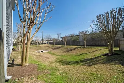 835 Garden Oaks Trace, Houston, TX 77018 - Photo 15